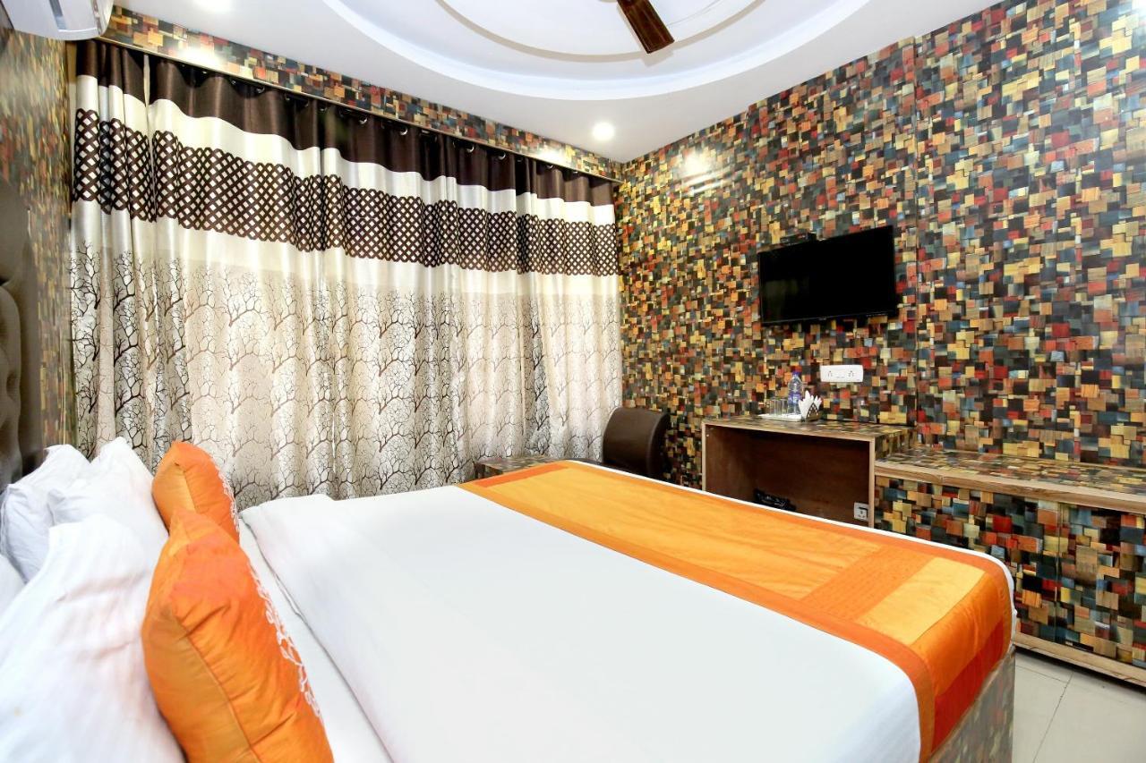 Oyo 8622 Hotel Grand Inn Chandigarh Bagian luar foto