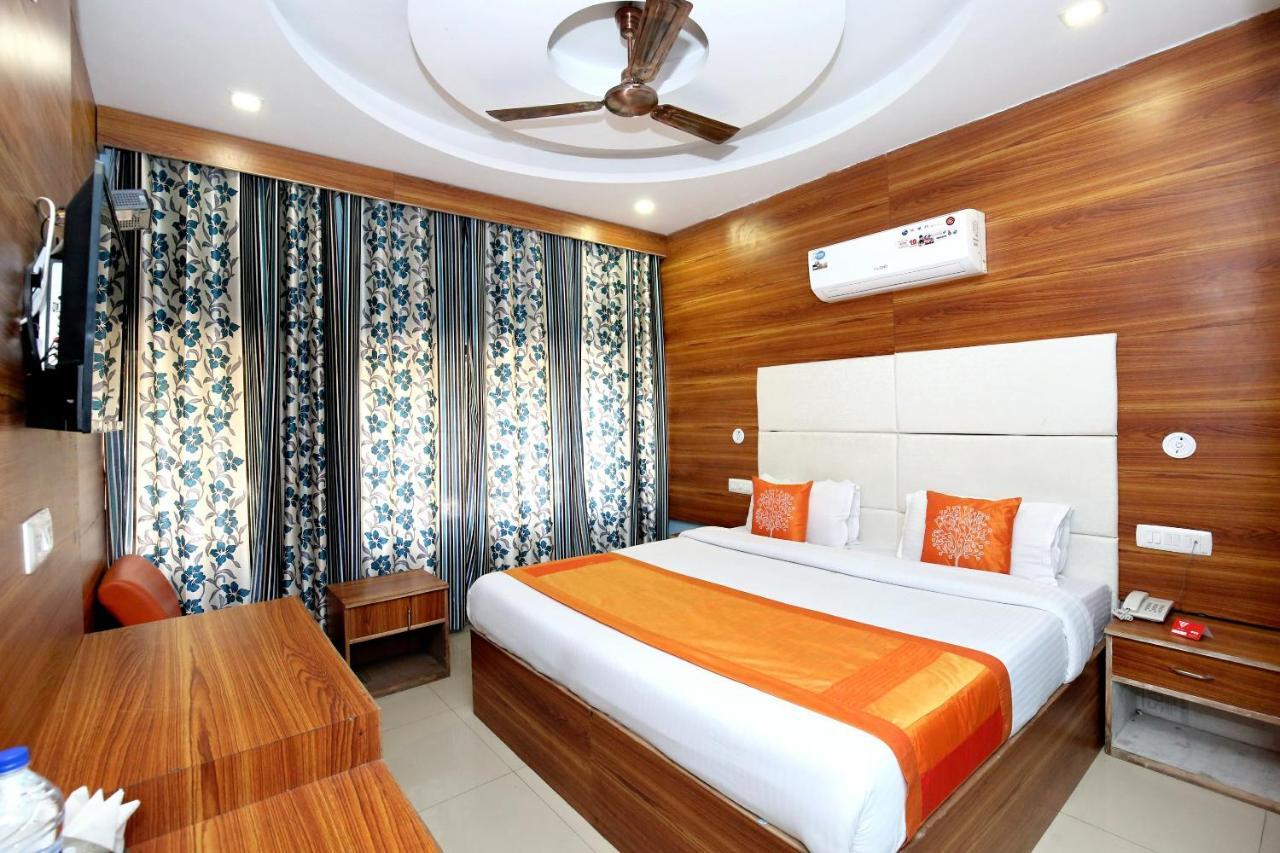 Oyo 8622 Hotel Grand Inn Chandigarh Bagian luar foto