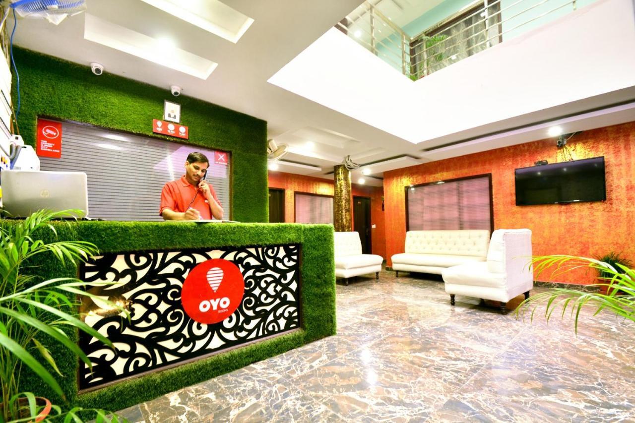 Oyo 8622 Hotel Grand Inn Chandigarh Bagian luar foto