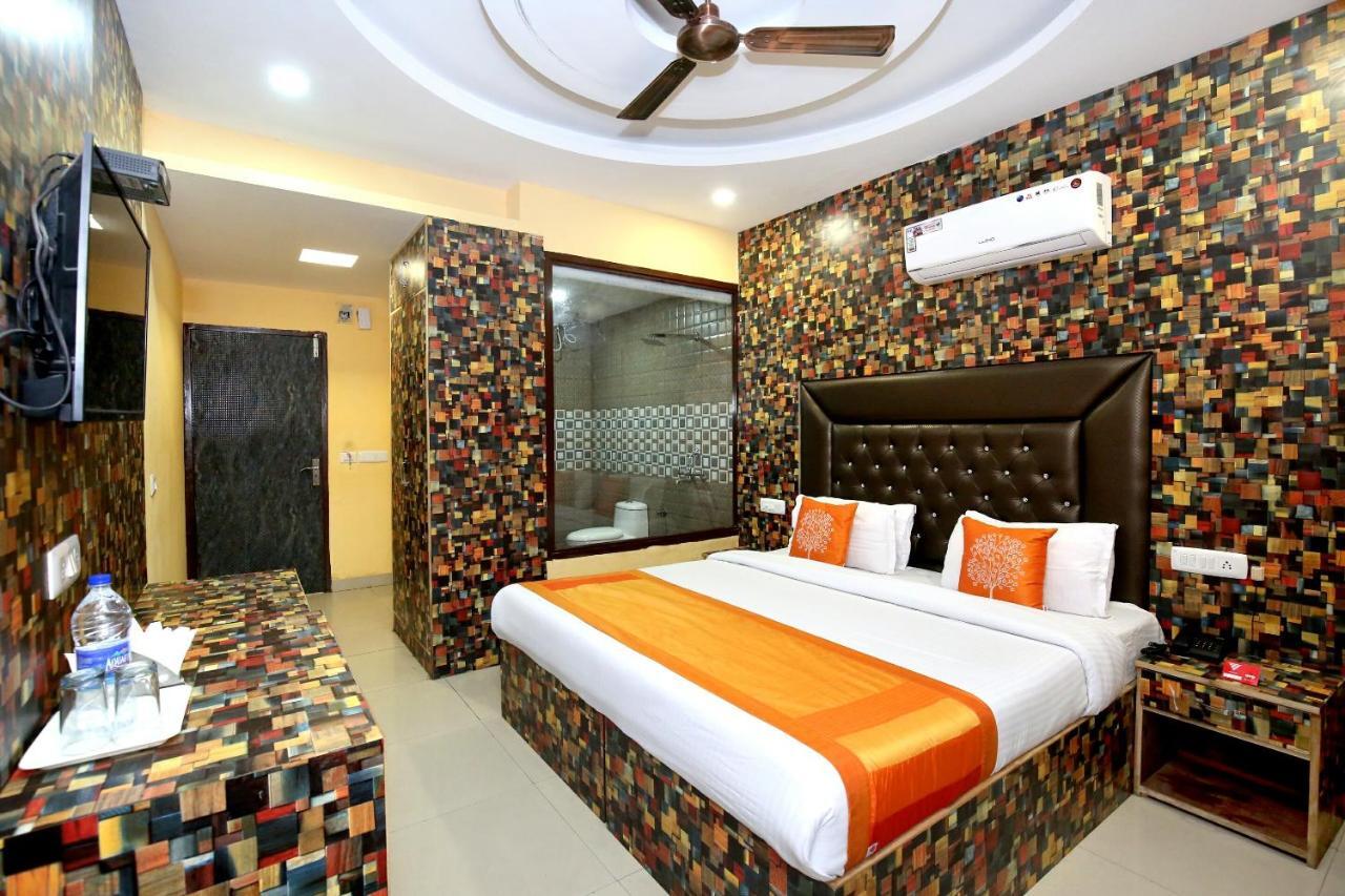 Oyo 8622 Hotel Grand Inn Chandigarh Bagian luar foto